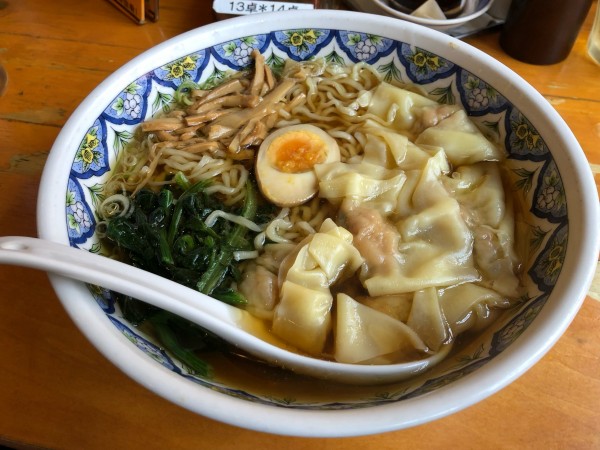 「正油ワンタン麺」@中国ラーメン 揚州商人 渋谷センター街店の写真
