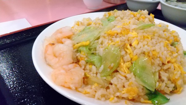「#レタスとえびチャーハン #700円」@萬新菜館の写真