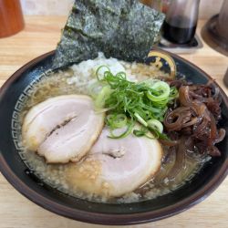 背脂煮干ラーメン 880円