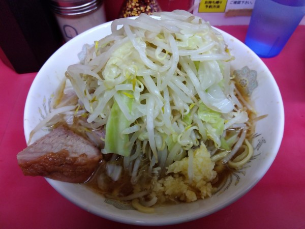 「ぶた2枚入り小ラーメン」@ラーメン二郎 環七一之江店の写真