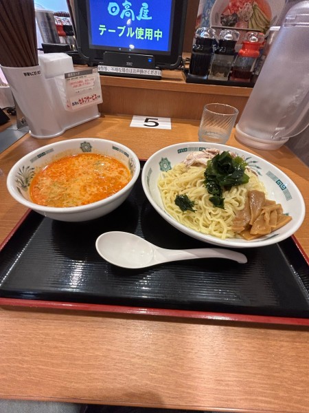 「ピリ辛つけ麺640円」@日高屋 方南町駅前店の写真