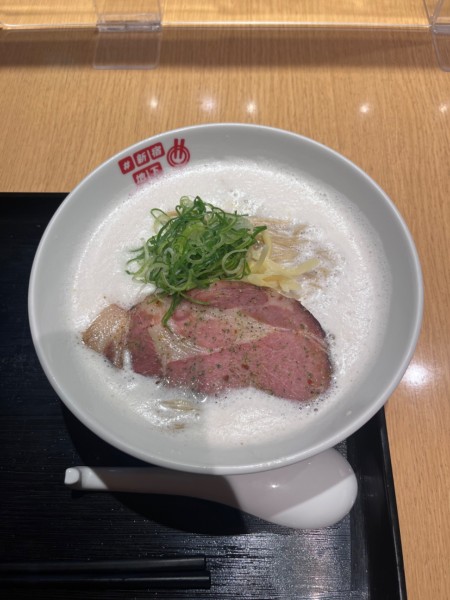 「【麦の道すぐれ】黒トリュフ香るNEO豚骨ラーメン」@#新宿地下ラーメンの写真
