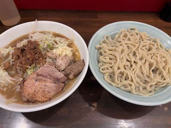 「つけ麺300g  ヤサイ　ニンニク少なめ　豚カスアブラ」@龍麺 ふえ郎の写真