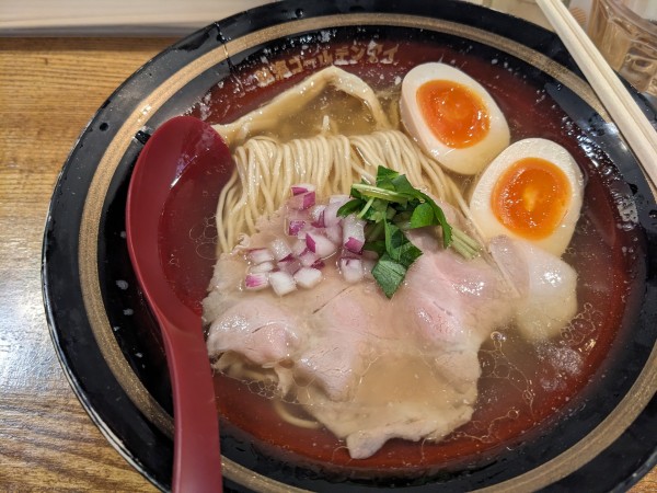 「金目鯛ラーメン+味玉」@熱海ゴールデンアイの写真