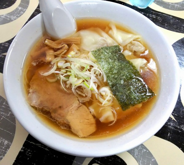 「ワンタン麺(昔ながら/平麺)」@寺カフェ 中華そば水加美の写真