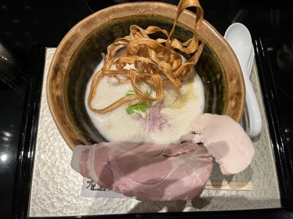 「鶏soba 大」@鶏soba 座銀 肥後橋本店の写真
