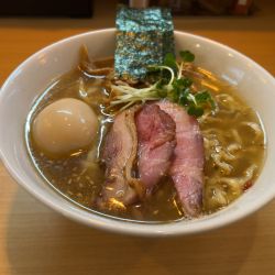 塩そば880円　失敗味玉50円