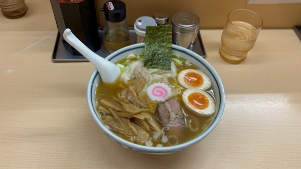 「わんたんめん玉子入り大盛り」@いつみ屋の写真