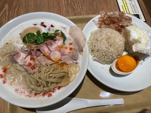 「ぐり虎 スペシャル甘エビと地鶏のフリカッセ」@POPUPラーメンの写真