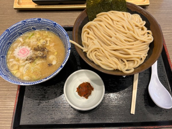 「赤辛つけ麺」@久臨 ダイバーシティ東京プラザ店の写真
