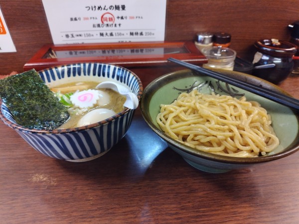 「味玉煮番搾り」@つけめん 三三㐂の写真