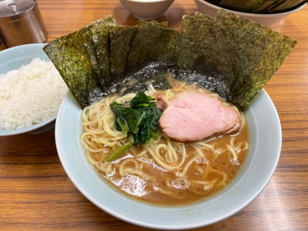 「のり増しラーメン」@横浜ラーメン 武蔵家 明大前店の写真