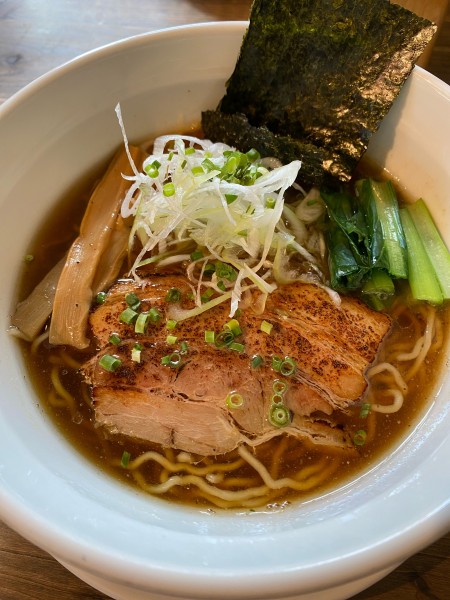 「醤油ラーメン（焦がしネギ抜き）➕麺固め」@麺や 海心 umiの写真