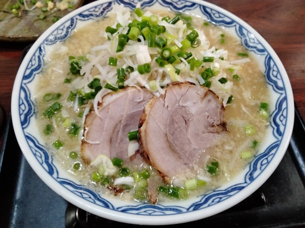 「とんこつラーメン」@博多屋台 豚がんちゃん 船橋店の写真