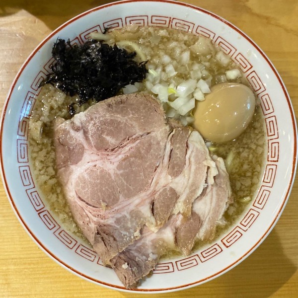 「【塩】味玉背脂煮干中華そば ¥950」@背脂煮干し中華そば 和市 新橋本店の写真