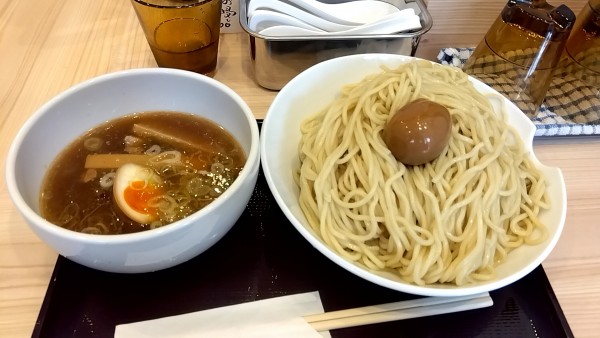 「ざるつけ麺 醤油（９００円）＋味玉（１００円）」@麺や ぱんだの写真