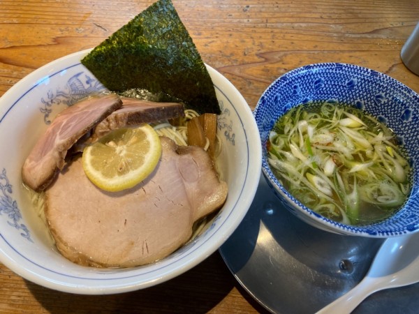 「昆布水つけ麺・塩、肩ロースチャーシュー」@中華そば 一楽の写真