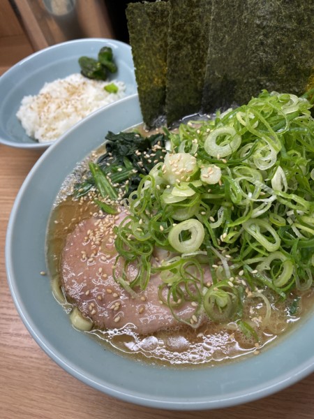 「らーめん　青ネギ」@横浜ラーメン 武蔵家 日吉店の写真