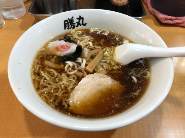 「正油ラーメン」@支那そば 勝丸 目黒本店の写真