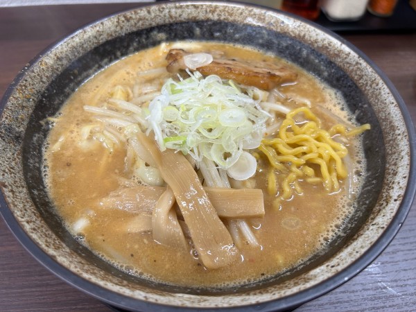 「札幌味噌ラーメン880円」@麺屋とみよしの写真