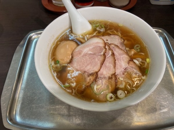 「「ラーメン 小（麺1玉）・チャーシュー3枚・味付け玉子」」@ラーメン専門の店 大勝の写真