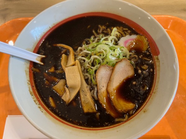 「カレーらーめん　ブラック」@幸楽苑 レイクウォーク岡谷店の写真