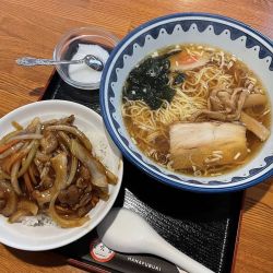 ラーメンミニ肉丼セット