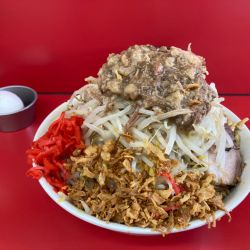 汁なし生卵付き　ヤサイ増しアブラ　¥850