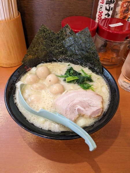 「塩豚骨ラーメン」@横浜家系ラーメン 極味家の写真