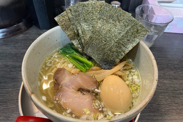 「塩 味玉らーめん(細)+海苔トッピング」@麺屋 番の写真