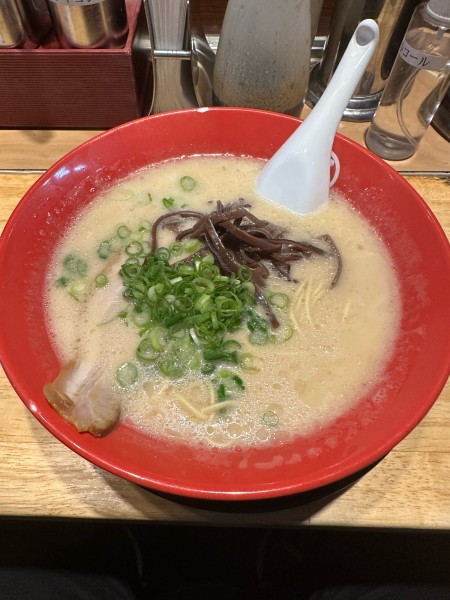 「ラーメン+替玉+島唐辛子」@豚骨らーめん 福の軒 秋葉原店の写真
