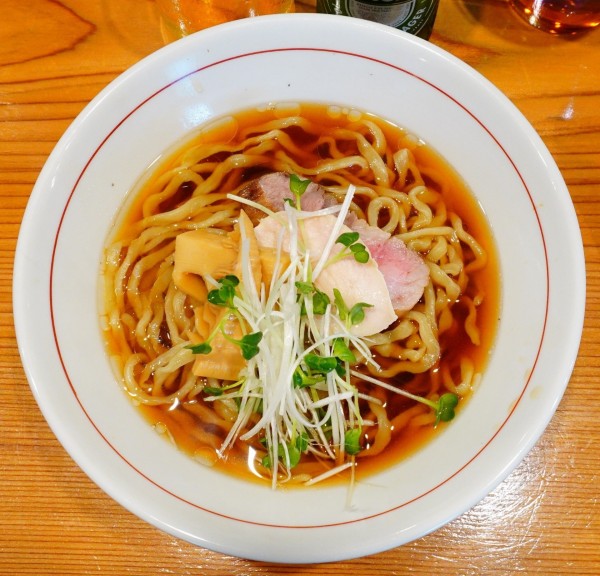 「【季節のらーめん】10年前のらーめん＋ビール」@らーめん かねかつの写真