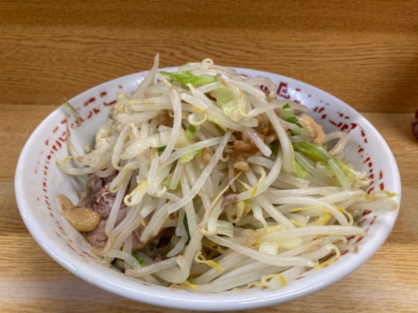 「小ラーメン　冷まし汁なし　味薄め」@ラーメン二郎 環七新新代田店の写真