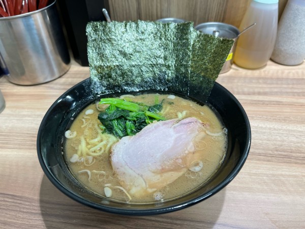 「ラーメン並」@横浜ラーメン 響家の写真