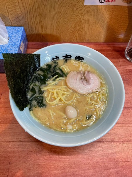 「味吉ラーメン(650円)」@味吉家 関内店の写真