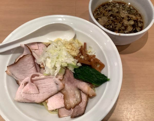 「生姜醤油つけ麺　＋　チャーシュー」@長岡食堂 町田店の写真