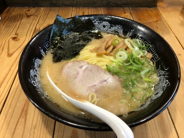 「伝丸ラーメン」@らーめん金伝丸 渋谷本店の写真