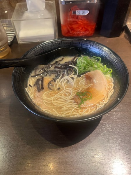 「とんこつラーメン」@元祖博多中洲屋台ラーメン 一竜 西新宿店の写真