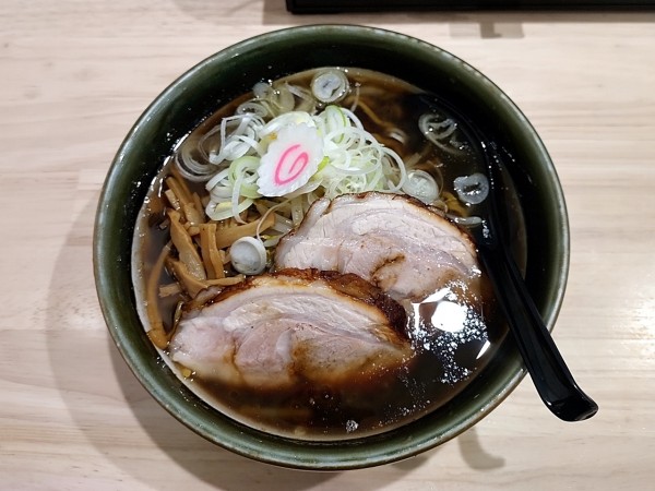 「醤油ラーメン」@ラーメン郷の写真