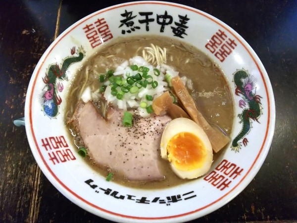 「煮干番長（カサゴ白湯ベース）　900円」@煮干結社 弘前店の写真