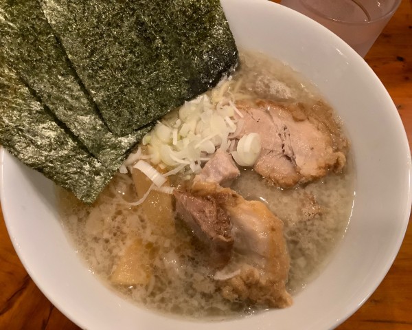 「肉ラーメン　塩」@拉麺 あさがおの写真