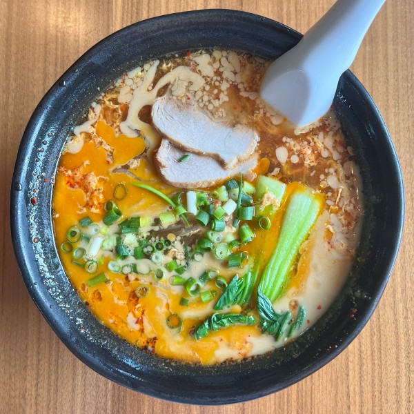 「担々麺（913円）」@永徳酒家の写真