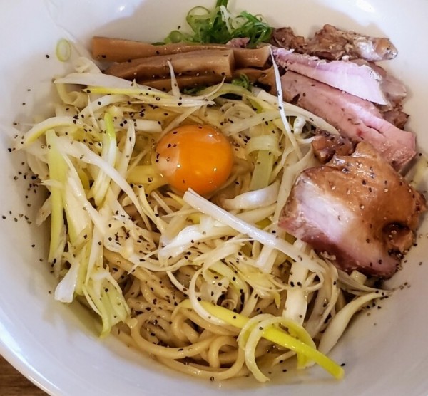 「ネギ釜玉 ８５０円」@らぁーめん喜元門 水戸笠原店の写真