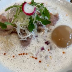 スペシャル甘エビと地鶏のフリカッセ