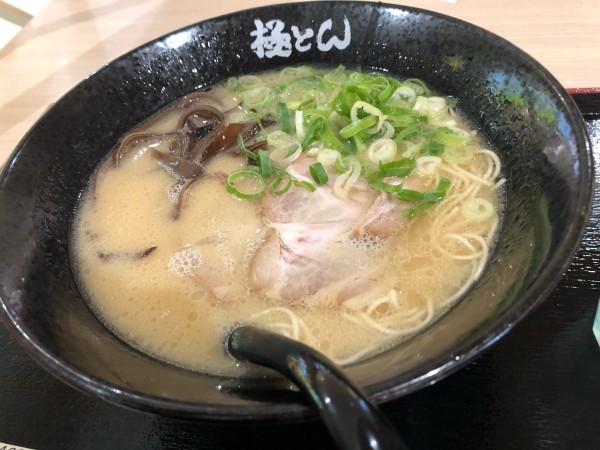 「極とんラーメン」@極とんラーメン イオンモール広島祇園店の写真
