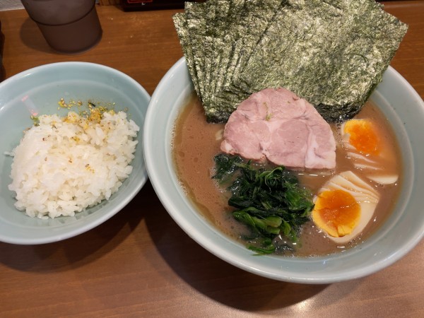 「のりラーメン」@横浜家系ラーメン 五十三家の写真