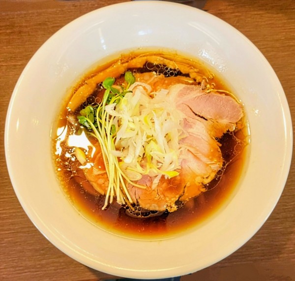 「醤油らぁ麺」@オカモトモノガタリの写真