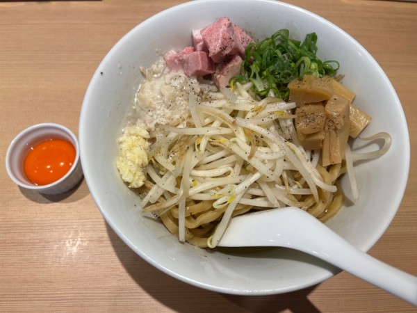 「汁なし豚麺」@らぁ麺あさひの写真