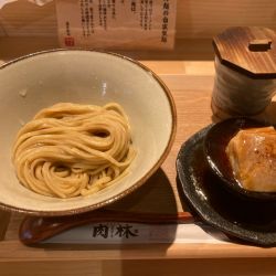 角煮つけ麺（９８０円）