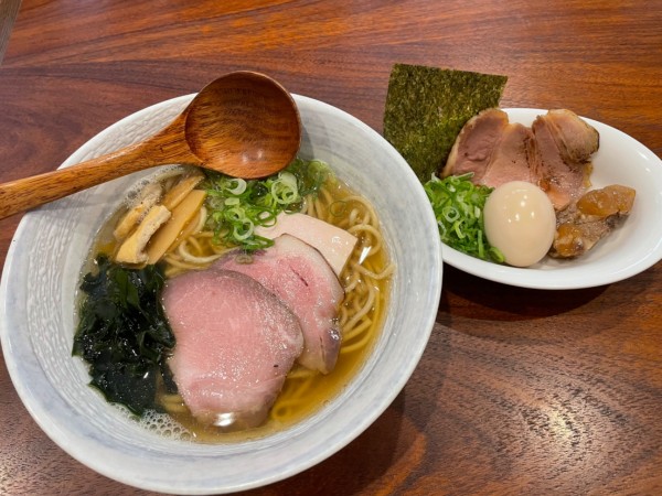 「特製いりこそば」@讃岐ラーメン 香麦の写真